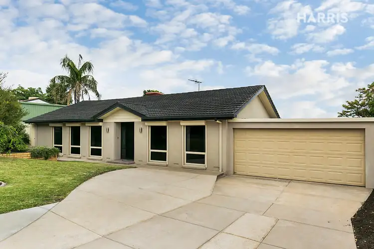 13 Thermopylae Crescent, Hallett Cove SA 5158