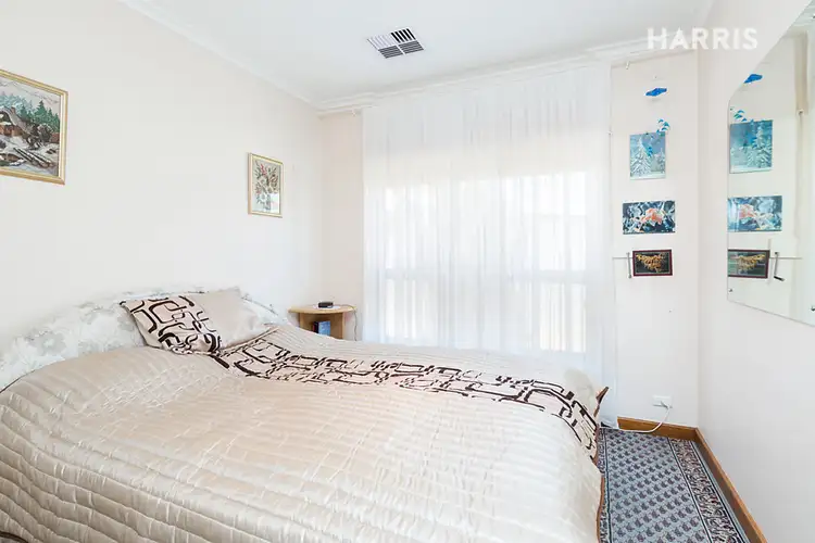 Fifth view of Homely house listing, 2 Lillimur Avenue, Morphett Vale SA 5162
