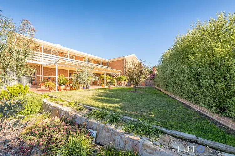 12 Heatherbelle Place, Karabar NSW 2620