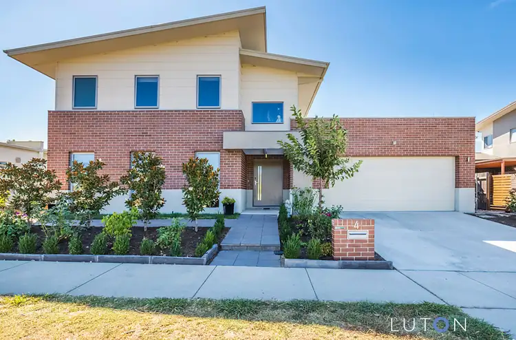 4 Medhurst Crescent, Crace ACT 2911