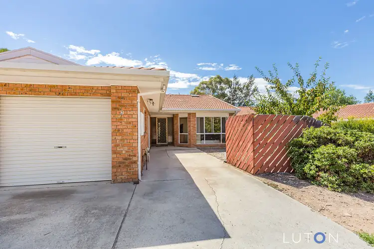 2/21 Cleeve Place, Gordon ACT 2906