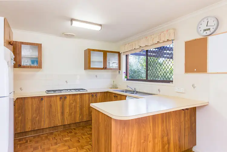Fifth view of Homely house listing, 33 Sullivan Crescent, Wanniassa ACT 2903