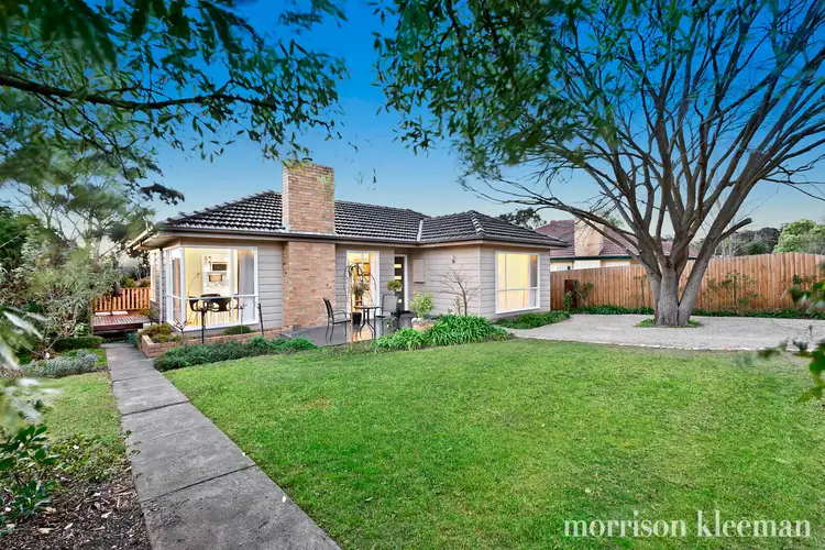 24 Frensham Road, Macleod VIC 3085