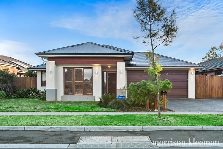 33 Waterway Boulevard, Doreen VIC 3754