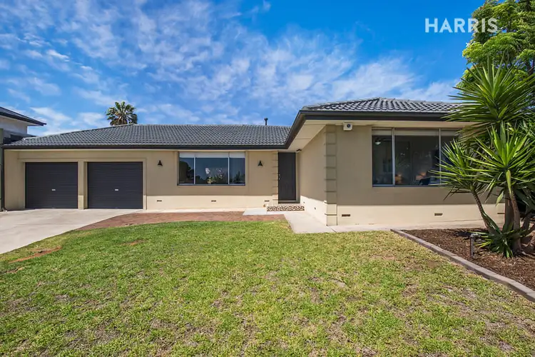 22 Sovereign Street, Hallett Cove SA 5158
