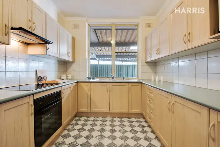 Sixth view of Homely house listing, 8 Maru Court, Para Hills SA 5096