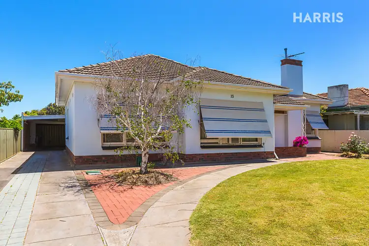 15 Pine Avenue, Glenelg North SA 5045
