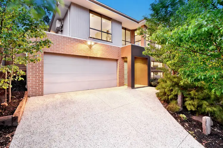25 Booyan Crescent, Greensborough VIC 3088