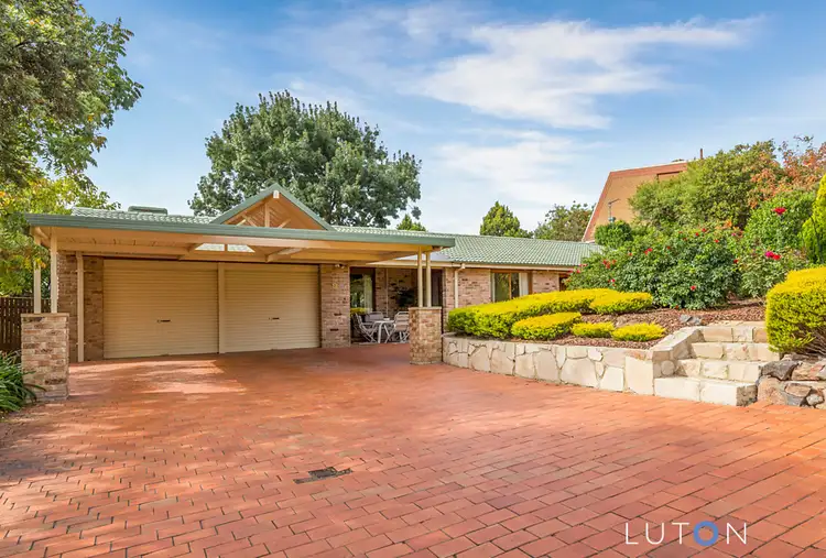 9 Bracker Place, Macarthur ACT 2904