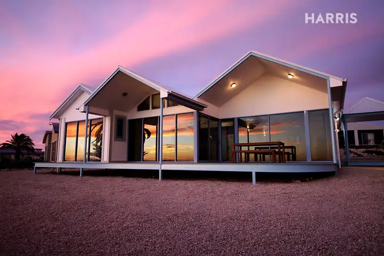 16 Osprey Boulevard, North Beach SA 5556