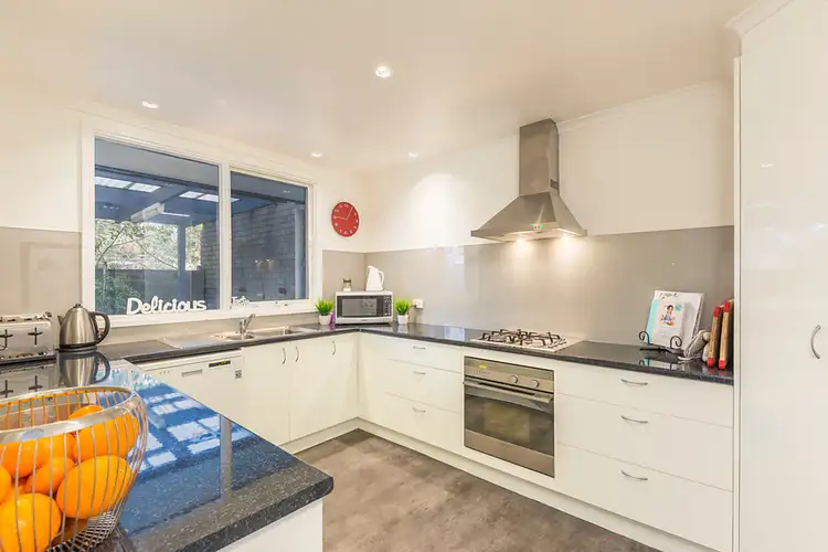 1 Bruce Place, Farrer ACT 2607