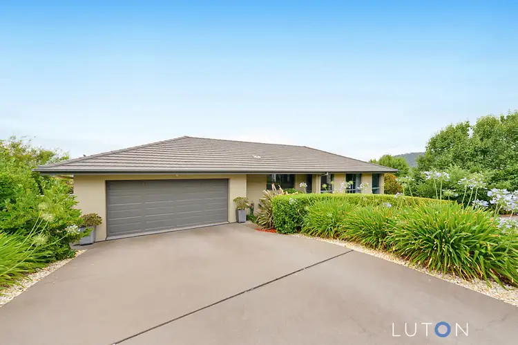 16 Alison Ashby Crescent, Banks ACT 2906