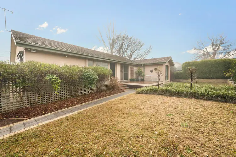 9 Gilmore Crescent, Garran ACT 2605