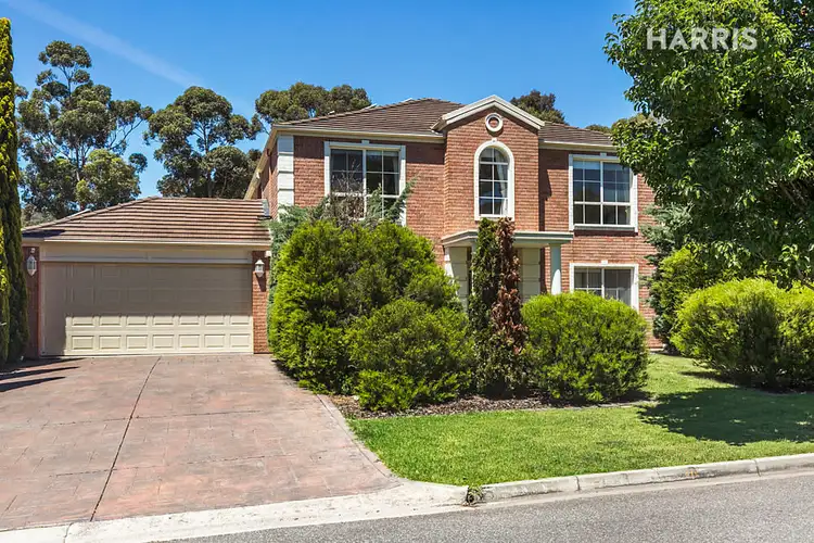 27 Gleeson Crescent, Rostrevor SA 5073