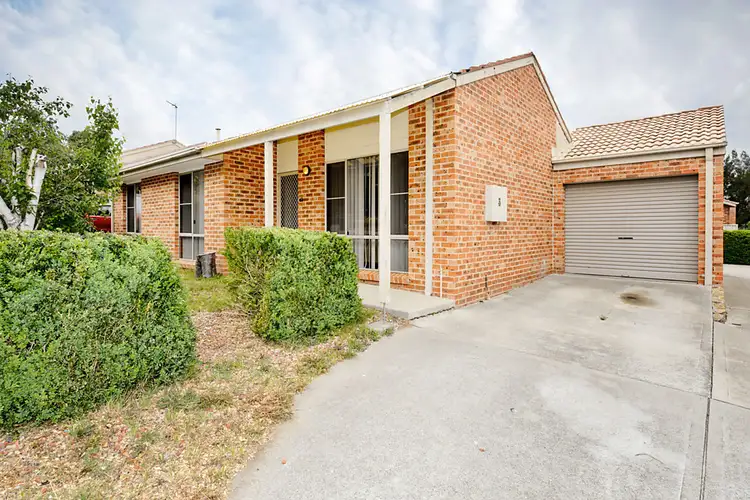 3/8 Wilson Crescent, Banks ACT 2906