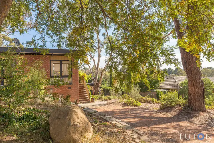 8 Leavold Place, Spence ACT 2615