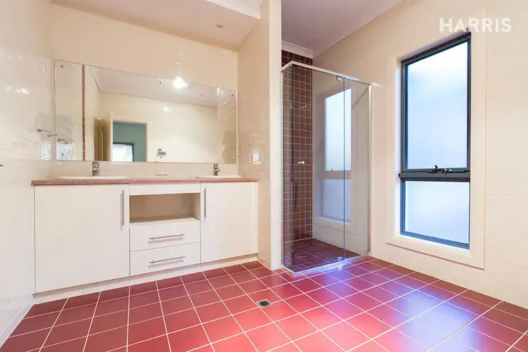 Sixth view of Homely house listing, 4 Breakwater Court, Gulfview Heights SA 5096