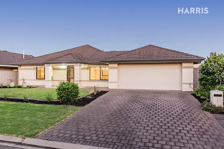 5 Regent Avenue, Clovelly Park SA 5042
