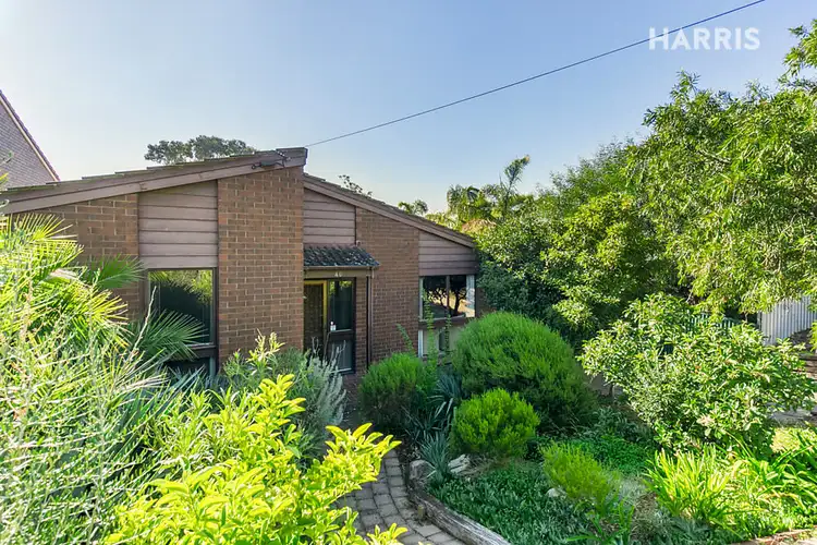 40 Kurnabinna Drive, Hallett Cove SA 5158