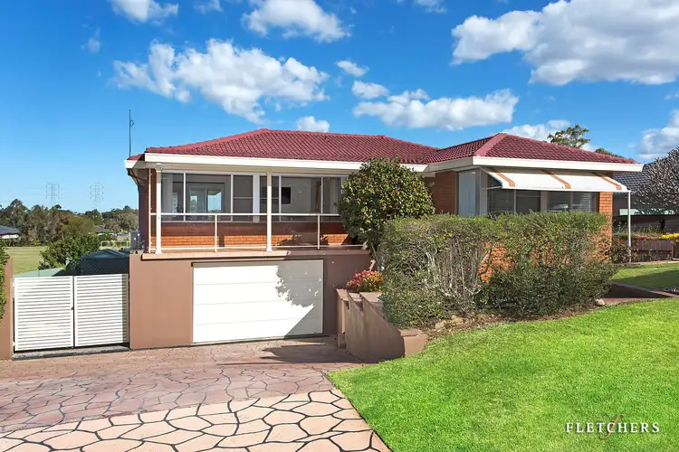 11 Robert Street, Kanahooka NSW 2530