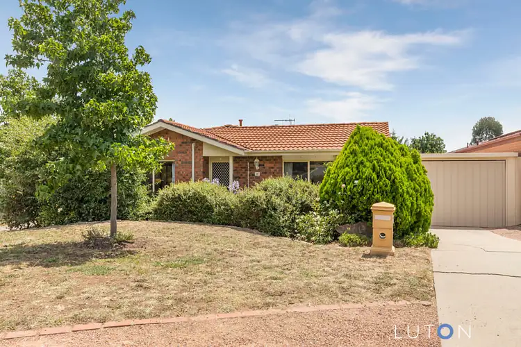 Second view of Homely house listing, 8 Samuels Crescent, Ngunnawal ACT 2913