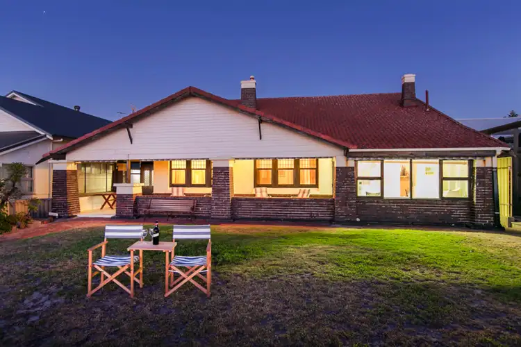 375 Esplanade, Henley Beach SA 5022