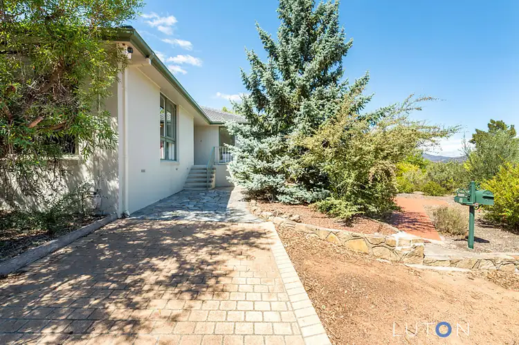 2 Maltby Circuit, Wanniassa ACT 2903
