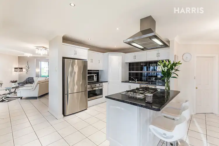 Sixth view of Homely house listing, 17 Petrel Close, Hallett Cove SA 5158
