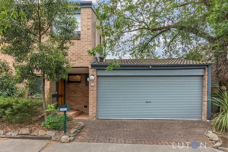 31 Barnet Close, Phillip ACT 2606