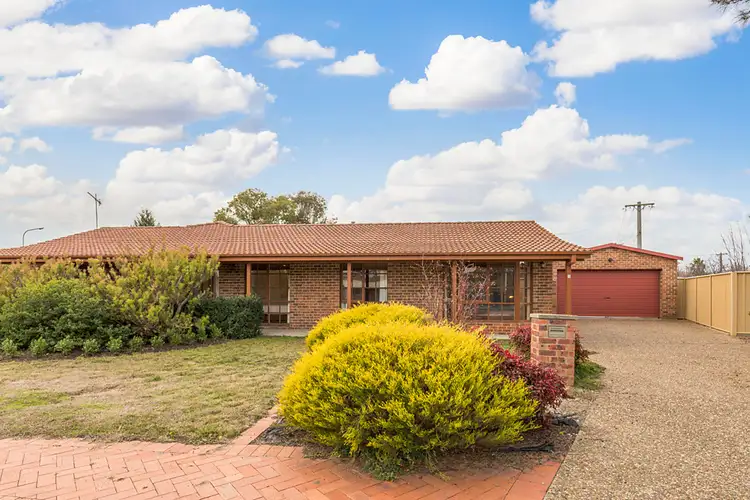 1 Muir Close, Isabella Plains ACT 2905
