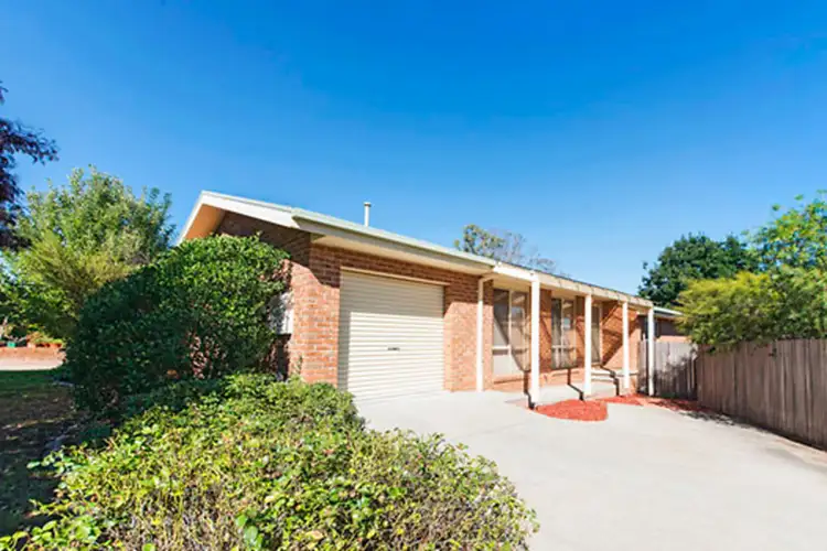 2 Peron Place, Banks ACT 2906