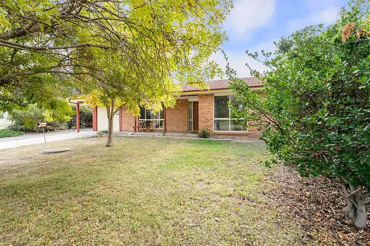 16 Jondol Place, Isabella Plains ACT 2905