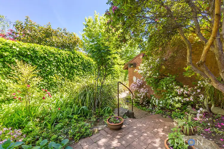 25 Dugdale Street, Cook ACT 2614
