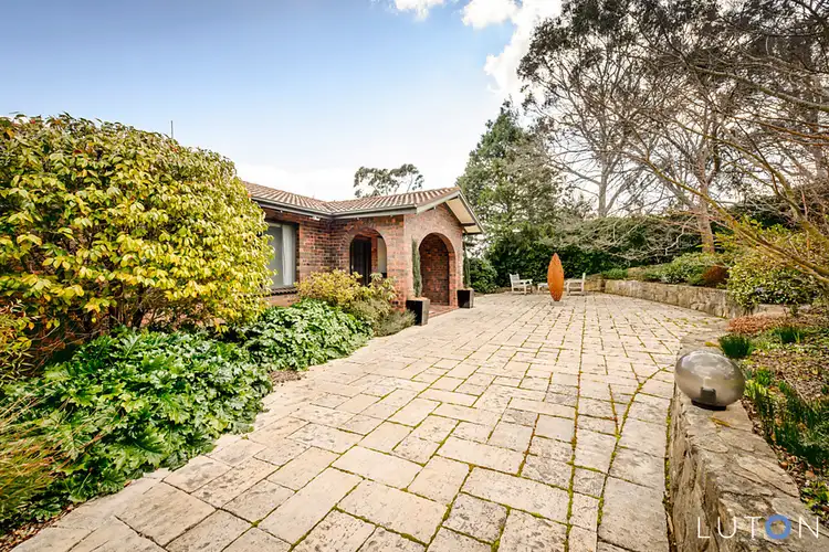 7 Moran Place, Kambah ACT 2902
