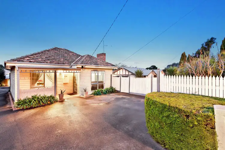 1/184 Grimshaw Street, Greensborough VIC 3088
