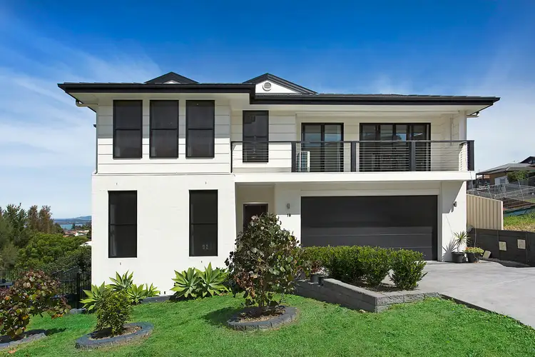 18 Backhouse Road, Lake Heights NSW 2502