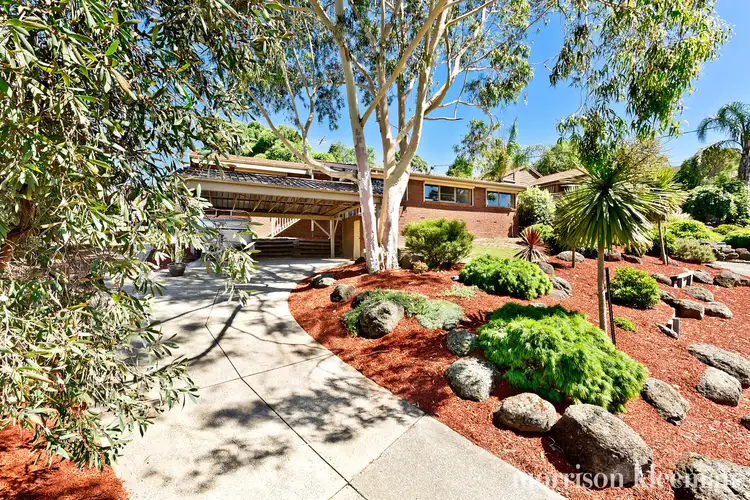 102 Oronsay Crescent, Diamond Creek VIC 3089