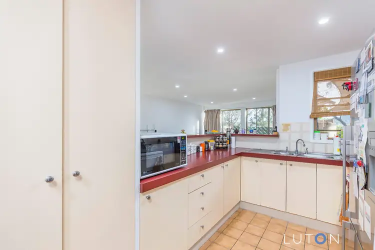1/4 Heard Street, Mawson ACT 2607