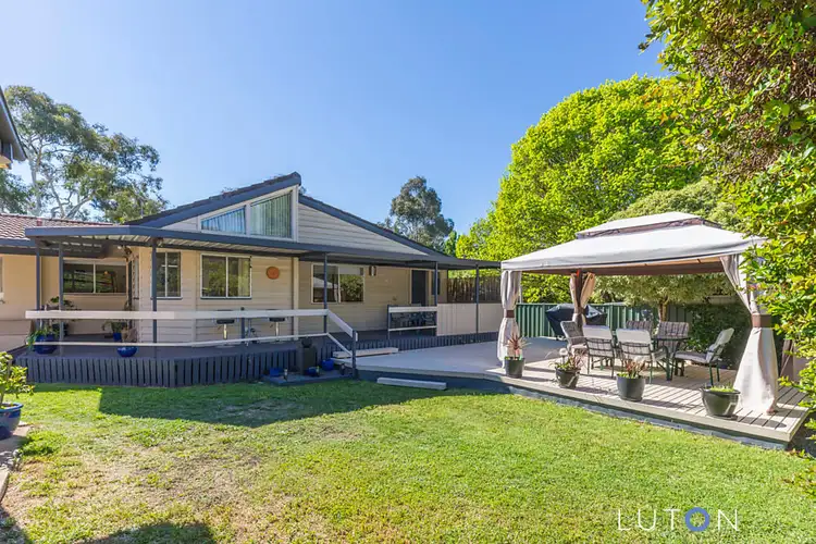 8 Hervey Place, Wanniassa ACT 2903