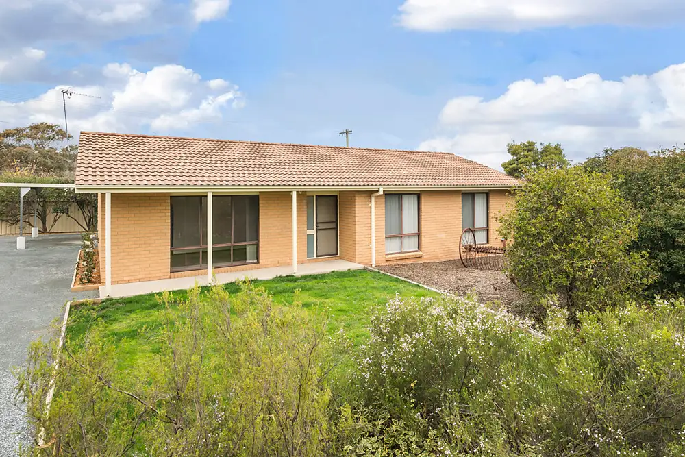 Main view of Homely house listing, 32 Falkiner Place, Macarthur ACT 2904