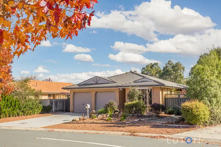 24 Fairlight  Street, Dunlop ACT 2615