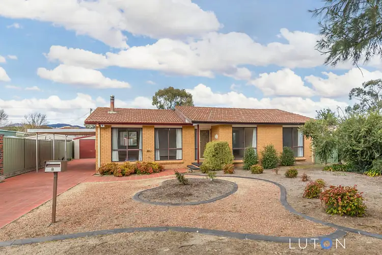 8 Main Close, Chisholm ACT 2905