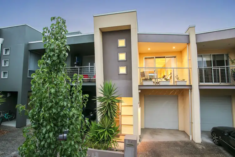 7b Yates Street, Mawson Lakes SA 5095