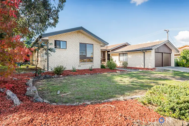 1 Lacey Place, Kambah ACT 2902