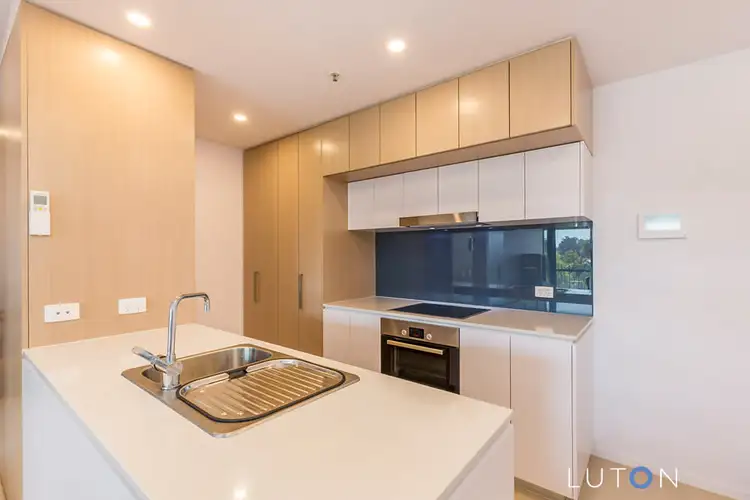 82/99 Eastern Valley Way, Belconnen ACT 2617