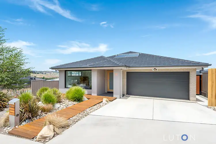 18 Chipp Street, Coombs ACT 2611