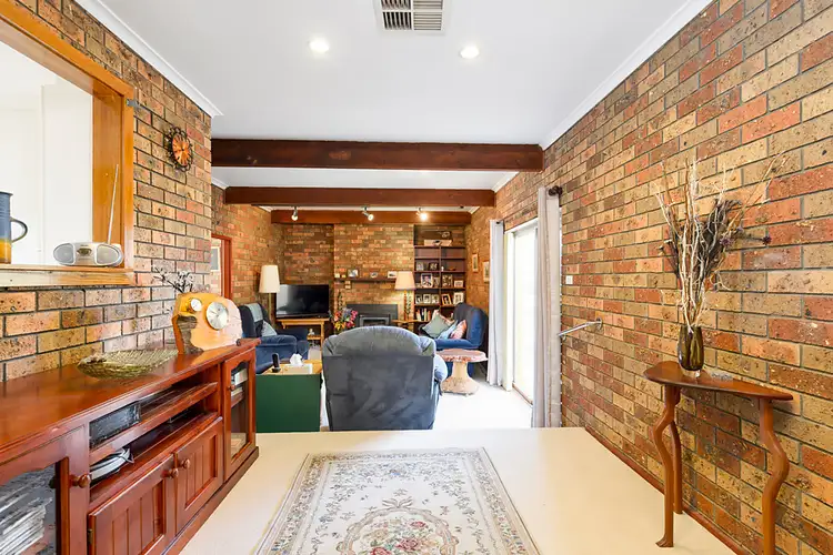 Fifth view of Homely house listing, 9 Throsby Close, Queanbeyan NSW 2620