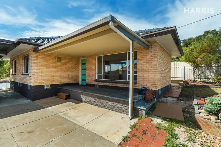 32 Billabong Road, Para Hills SA 5096