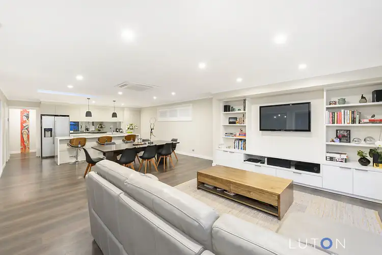 102 Lachlan Street, Macquarie ACT 2614