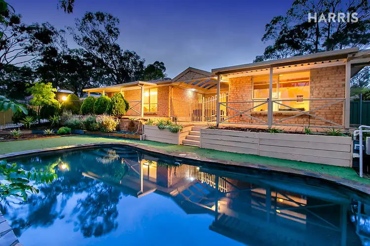 8 Grove Street, Eden Hills SA 5050